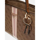 Guess Tas rits SS787925 Noelle Latte logo