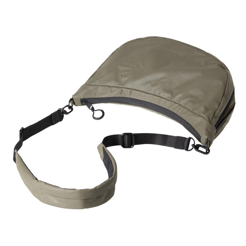 Aunts&Uncles Crossbody 10407 Yoshii RE 9 Fallen Rock