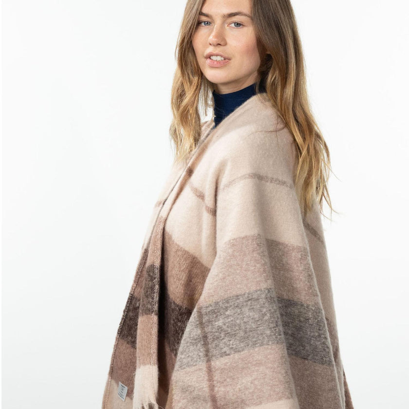 Barts Poncho 6948 Loche Beige 007