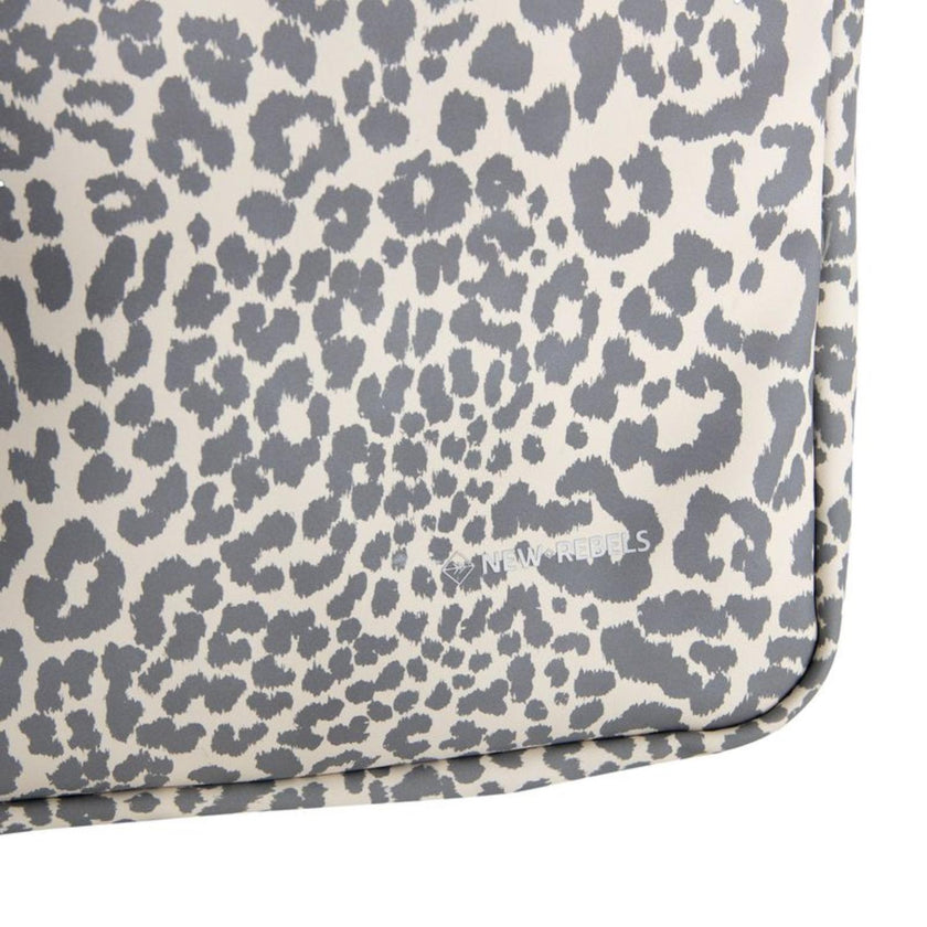 New Rebels Laptoprugzak 51.1527 Milwaukee Leopard Beige 06