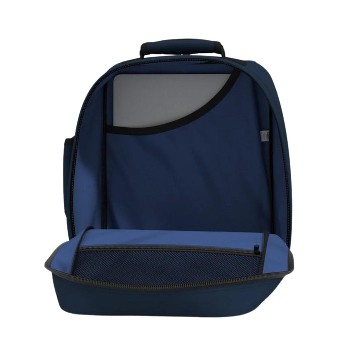 Cabin Zero Reistas CZ08 Mini 28Ltr Navy 1205