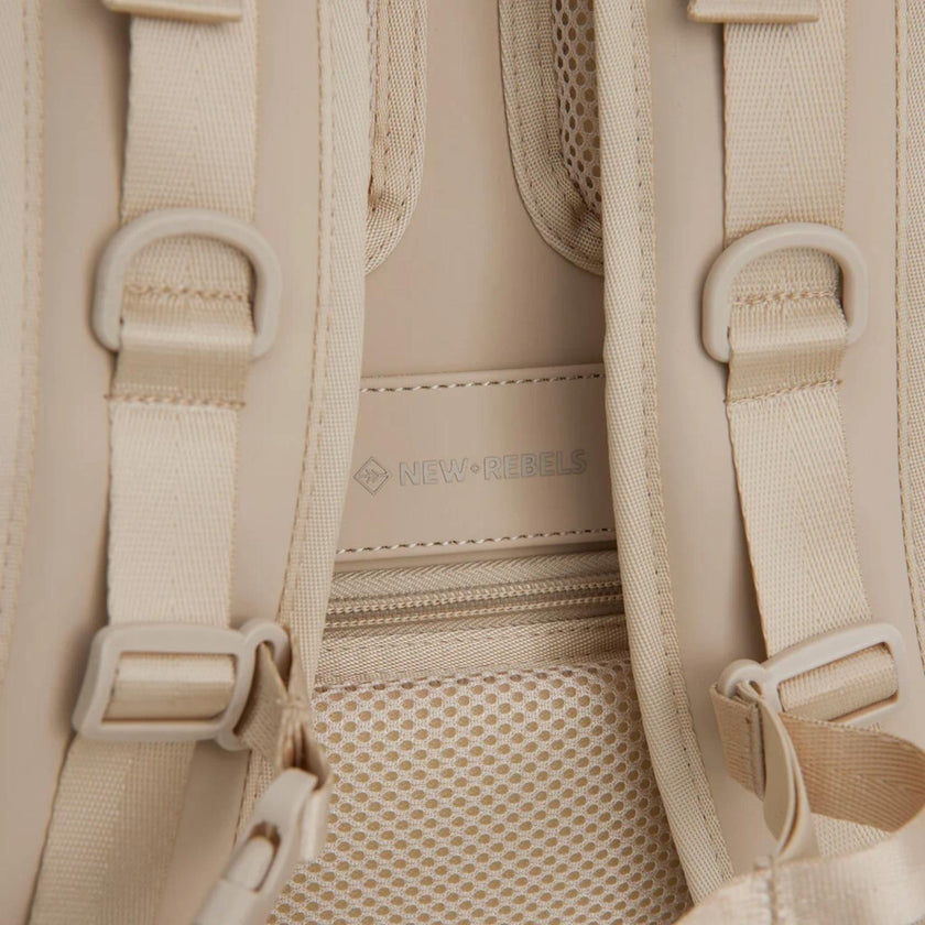 New Rebels Underseater 51.1489 Womby Beige 53