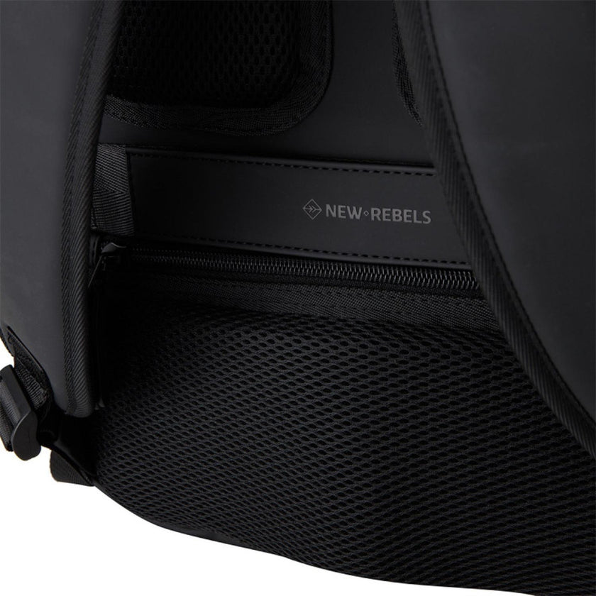 New Rebels Underseater 51.1488 Easton M Black 00