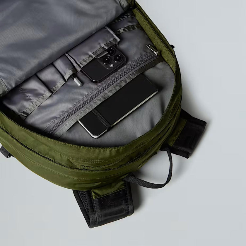The NorthFace Rugzak Borealis Classic Woodland Green