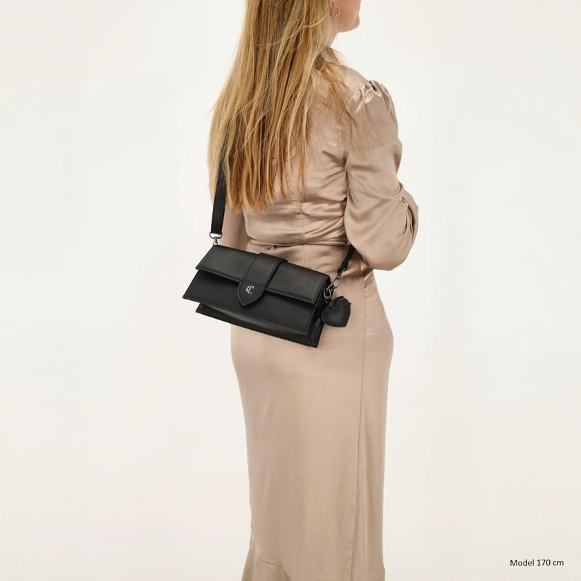 Charm Crossbody W00938 Zwart 001